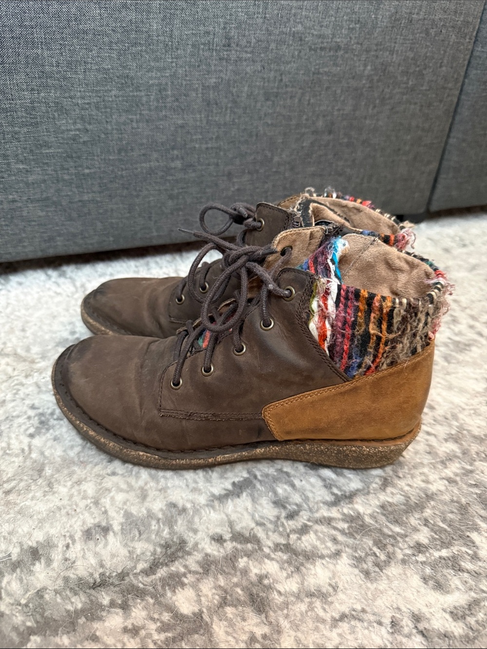 AETREX Brown Lace-Up women’s Ankle Boots with Colorful Knit Collar sz 38 | 7.5-8